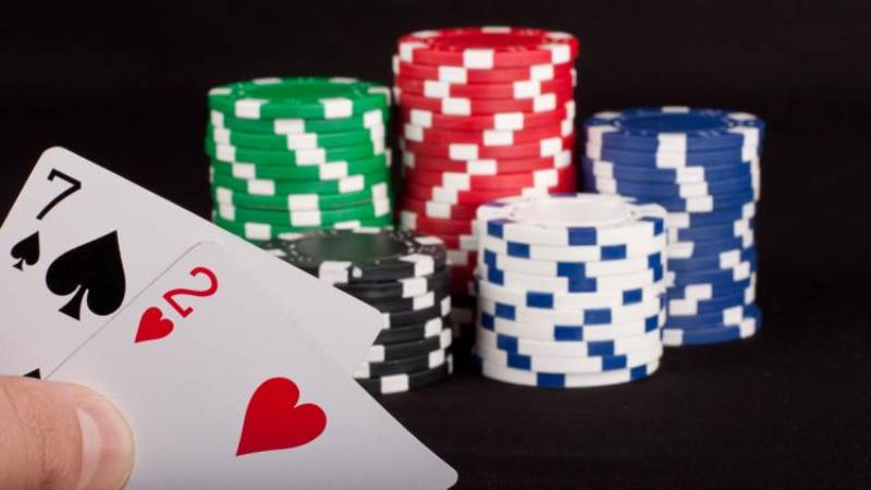 Mẹo “Né Bài Chết” Khi Chơi Xì Dách - Bí Kíp Sống Sót Tốt Nhất 4 Kinh nghiệm “né bài chết” – Áp dụng ngay để sống sót